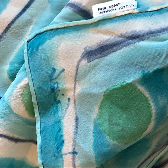 Vintage 1980’s’s Designer Jan Gipple Silk oblong scarf blue and white tones - Picture 5 of 12